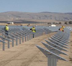 В США заработала крупнейшая в мире солнечная электростанция