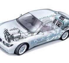BMW Hydrogen 7 - адаптация технологий космоса к земной жизни