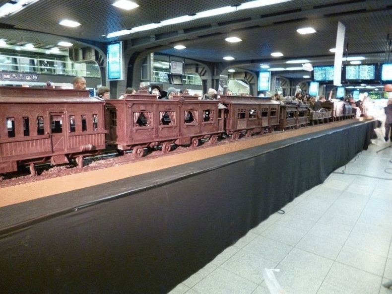 34-метровый шоколадный поезд
