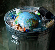 В Кении запретили использование пластиковых пакетов