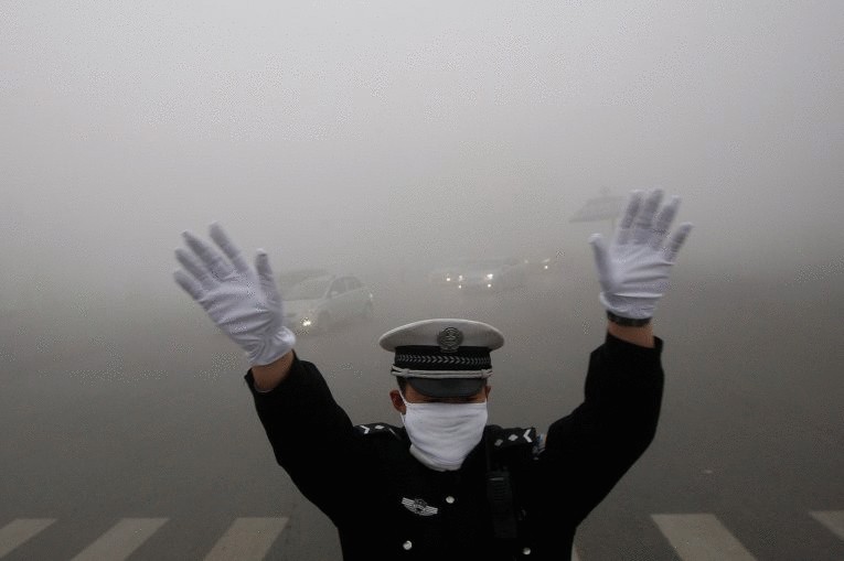 Как ведут борьбу со смогом в Китае?
