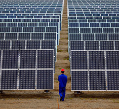 В Китае строят крупнейшую в мире солнечную ферму