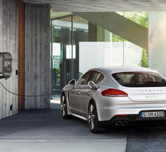 Porsche создаст универсальную сеть быстрых «электрозаправок»