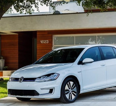 Новый электромобиль VW 2017 e-Golf – цена, экономичность и рейтинг EPA