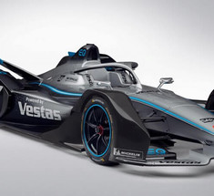 Гоночный электромобиль Mercedes-Benz EQ Silver Arrow 01 примет участие в Formula E