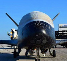 Космический самолет ВВС X-37B приземляется после рекордных 780 дней на орбите