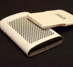 Jaq — зарядка для смартфона на топливных элементах