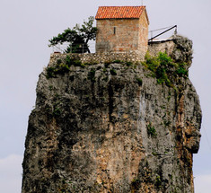 Кацхийский столп — уникальный монастырь на скале