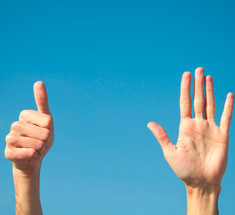 5 жестов для убеждения собеседника — это работает!