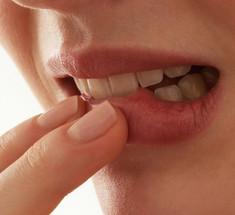 Как правильно лечить язвы во рту