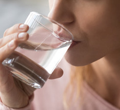 Вода при отравлении: что и как нужно пить