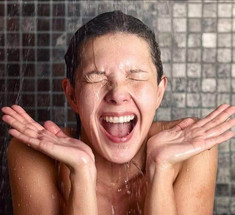 Почему и как следует принимать холодный душ