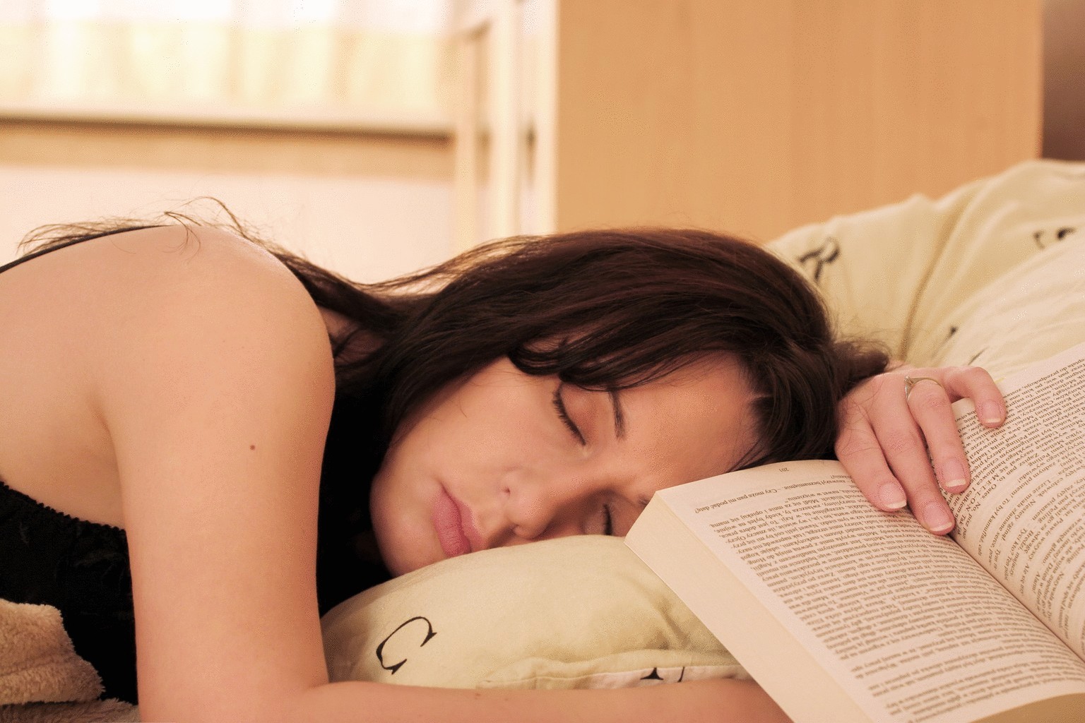 Как скорректировать свой жизненный ритм любителям поспать?