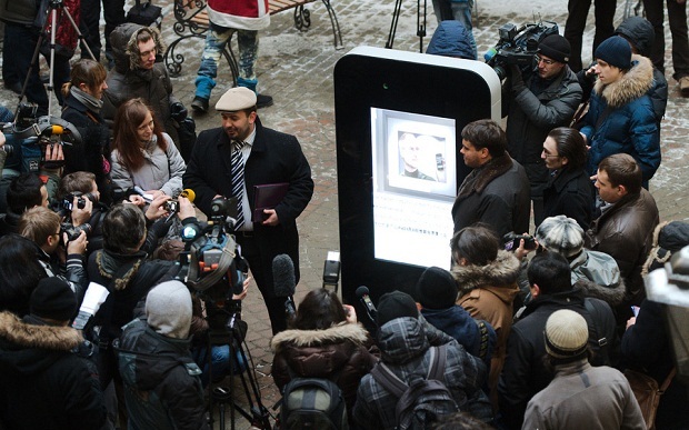 В Санкт-Петербурге установили памятник iPhone