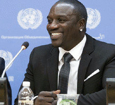 Akon отправляет солнечную энергию в Африку