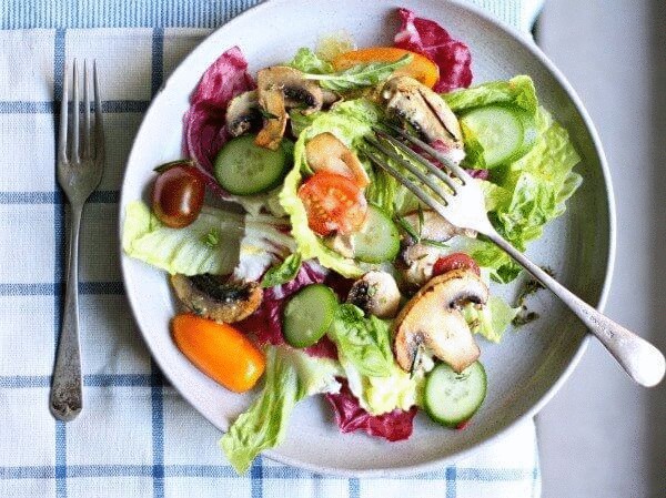 Здоровые летние салаты - 5 простых рецептов