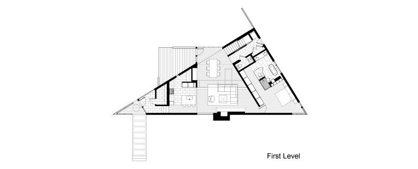 Резиденция Комаи—треугольный дом