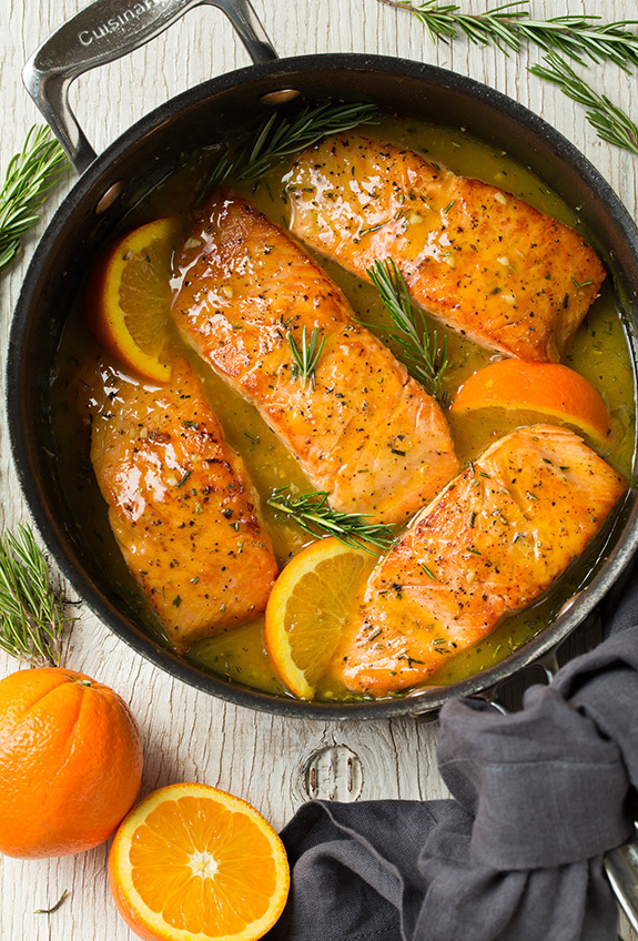 Новогодний рецепт : Изумительный лосось в апельсиновой глазури с розмарином