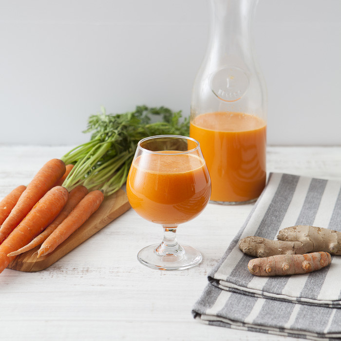 Морковь и куркума: Теплый ароматный напиток с противовоспалительным действием
