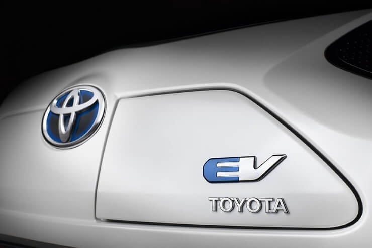 В Toyota предрекли скорое исчезновение автомобилей с ДВС