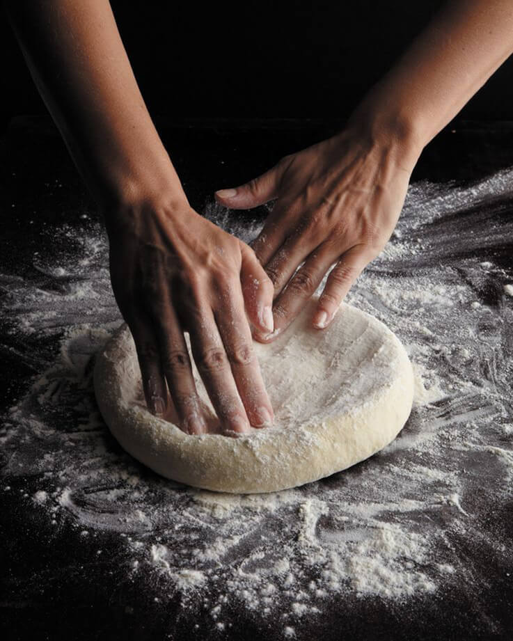 Когда женщина начинает печь хлеб - она не учится, она ВСПОМИНАЕТ