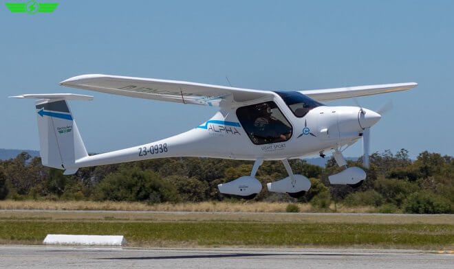 Электро-самолет Alpha Electro впервые поднялся в небо Австралии