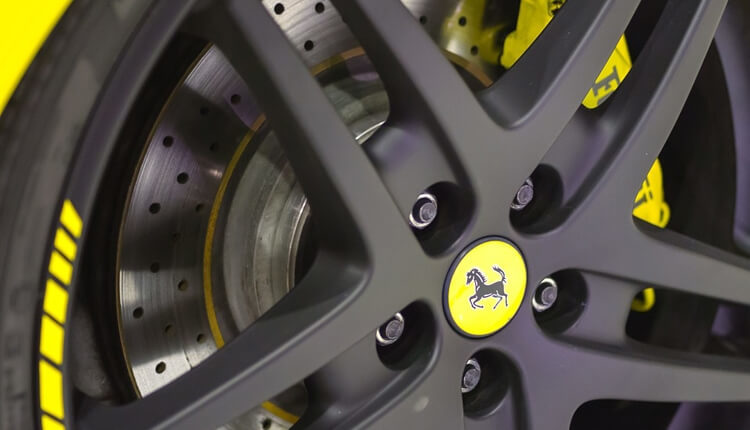 Ferrari планирует создать электрический суперкар