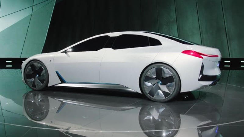 Электромобиль BMW i4 выходит в серию, его прообраз - концепт iVision Dynamics