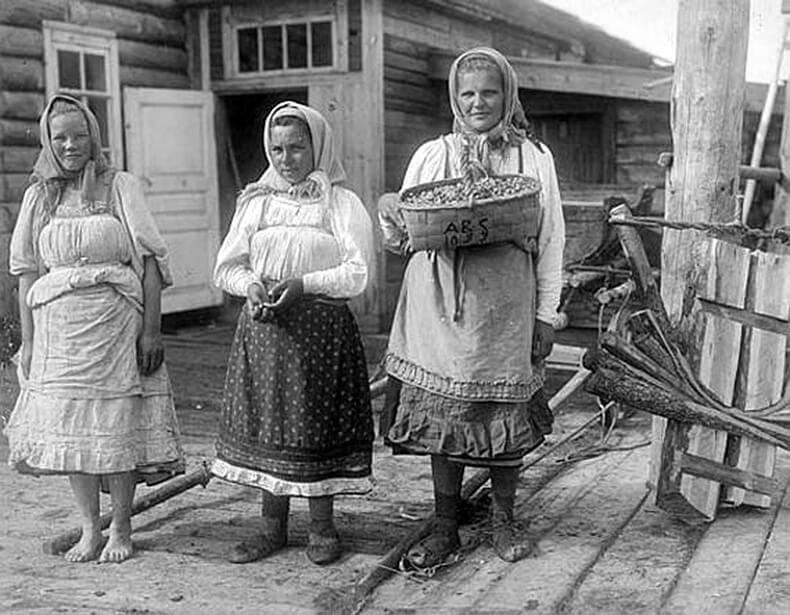 Жизнь женщины в русской деревне конца XIX века