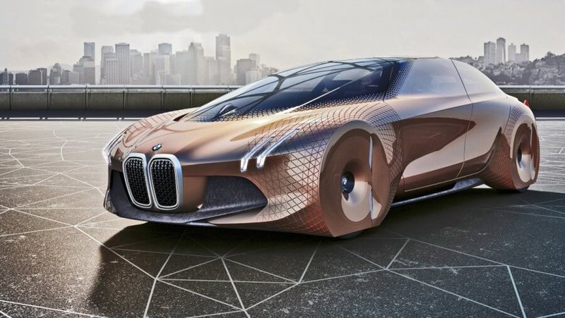 BMW опубликовала первое изображение беспилотного электрокара 