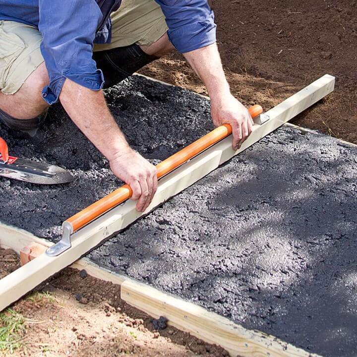 как делать бетонные дорожки на даче