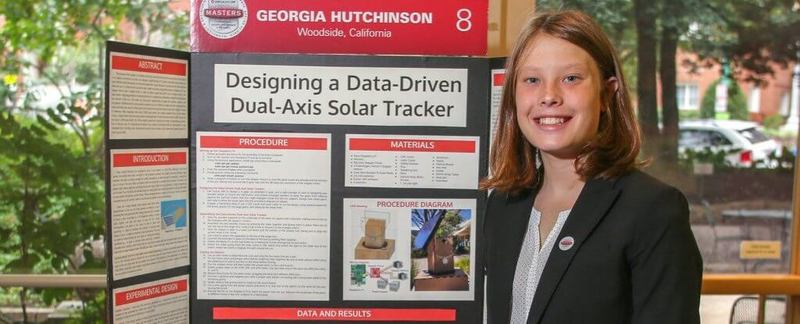 13-летняя школьница создала умные солнечные батареи. Они сами поворачиваются к Солнцу
