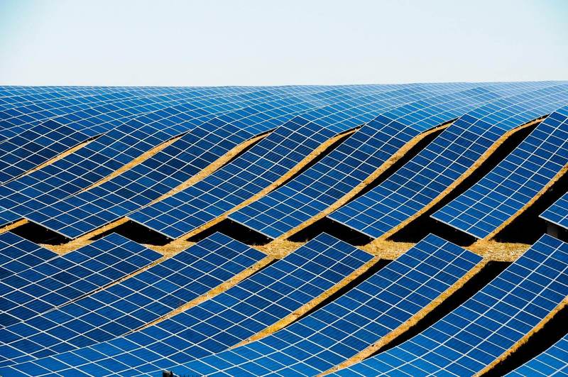 Новые солнечные электростанции в КНР продают электричество дешевле, чем угольные