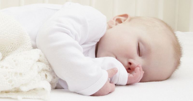  Почему младенцы не должны спать одни