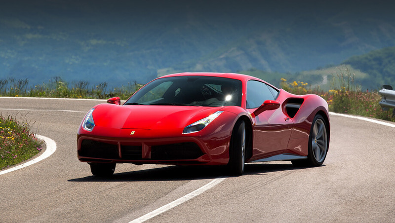 Новый гибрид Ferrari покажут до конца этого года