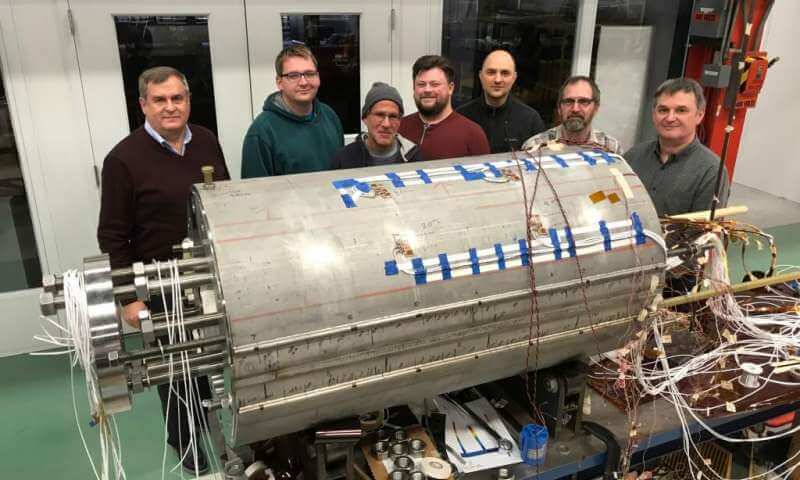 В Fermilab собрали рекордно сильный магнит для нового ускорителя частиц