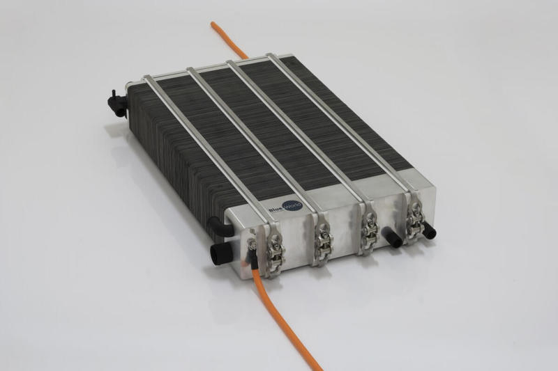 Gumpert выпускает первый в мире электрический суперкар с метанольным топливным элементом