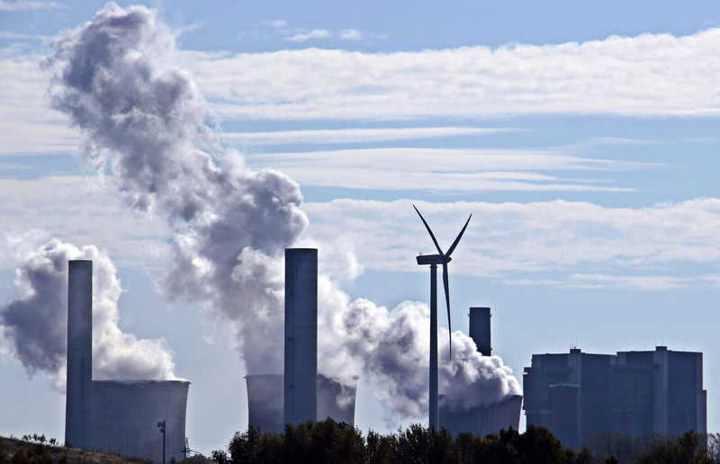 Крупные электроэнергетические компании не переходят к более экологичным альтернативам