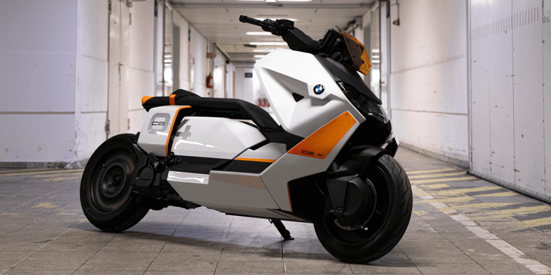 BMW представила серийную модель электроскутера