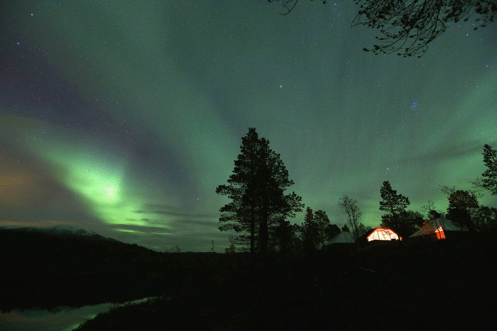  Северное сияние в Норвегии —  удивительные работы   фотографа  Yannis Behrakis 